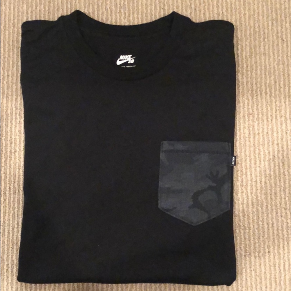Nike SB Como Pocket T